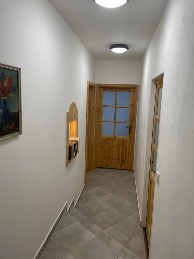 Apartmány Žlutý domeček Třeboň Exterior foto